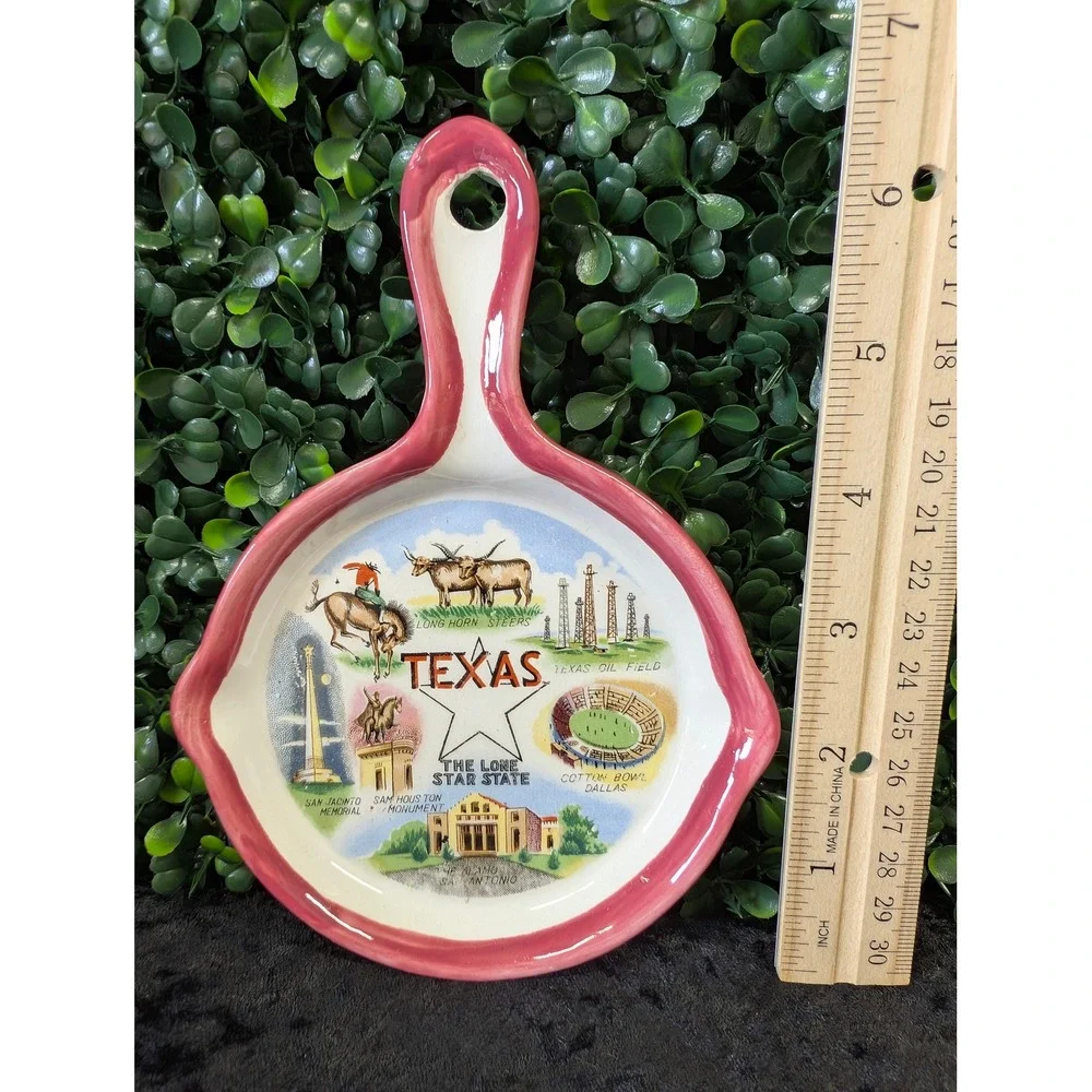 Vintage Texas Souvenir Ceramic Skillet Pink MCM Lone Star State Dish Wall Decor